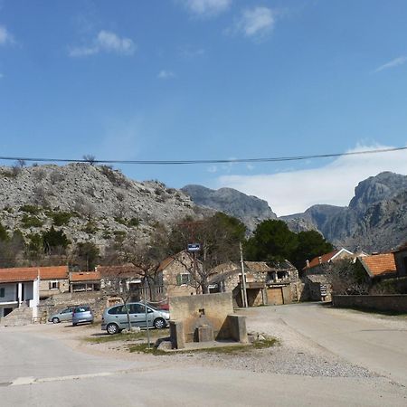 Holiday Home Paklenica 斯塔利格拉德-帕克利尼卡 外观 照片