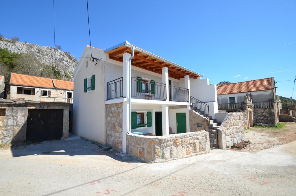 Holiday Home Paklenica 斯塔利格拉德-帕克利尼卡 外观 照片