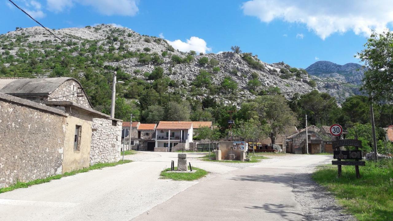 Holiday Home Paklenica 斯塔利格拉德-帕克利尼卡 外观 照片
