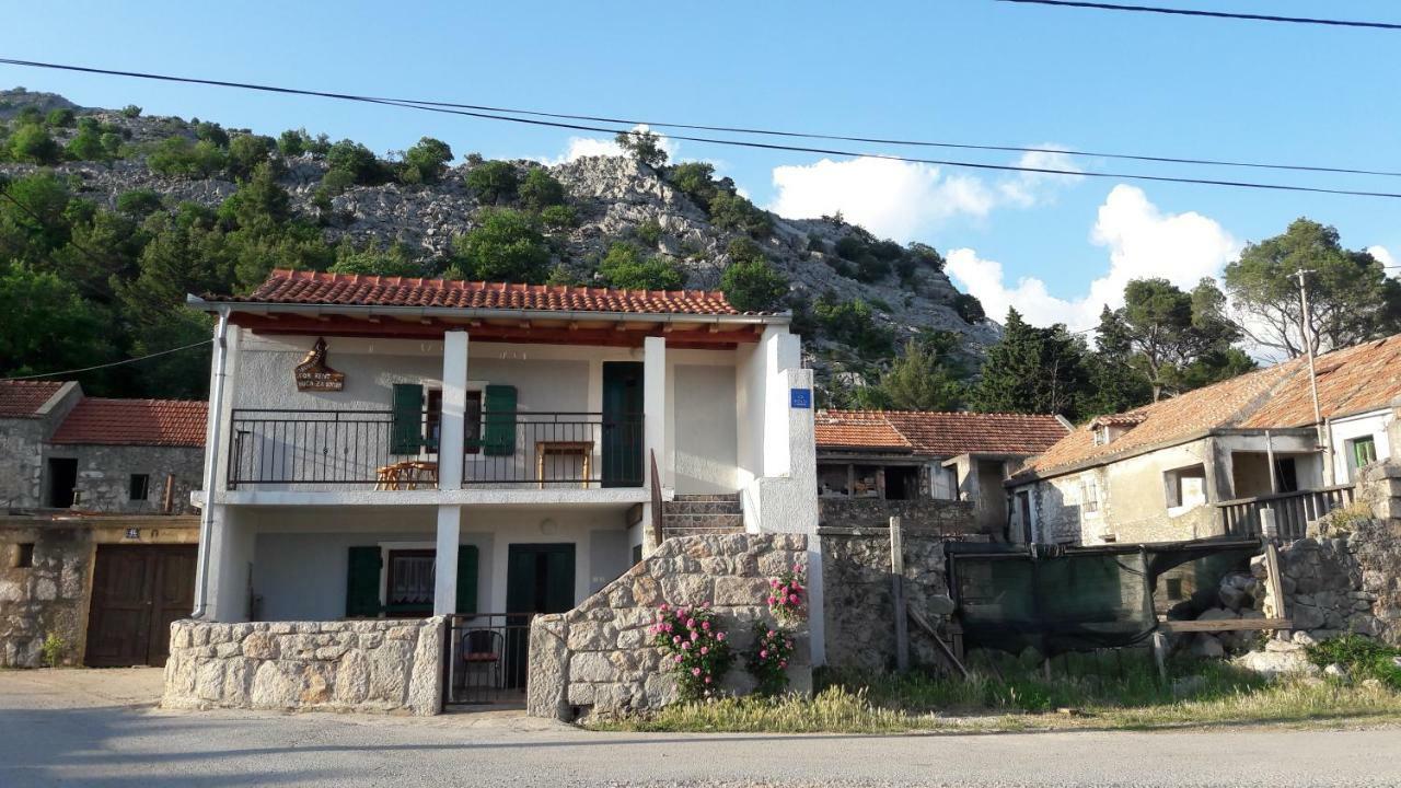 Holiday Home Paklenica 斯塔利格拉德-帕克利尼卡 外观 照片